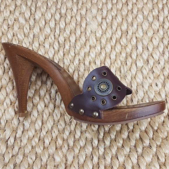 Vintage Slip on Sandals - Picture 3 of 5